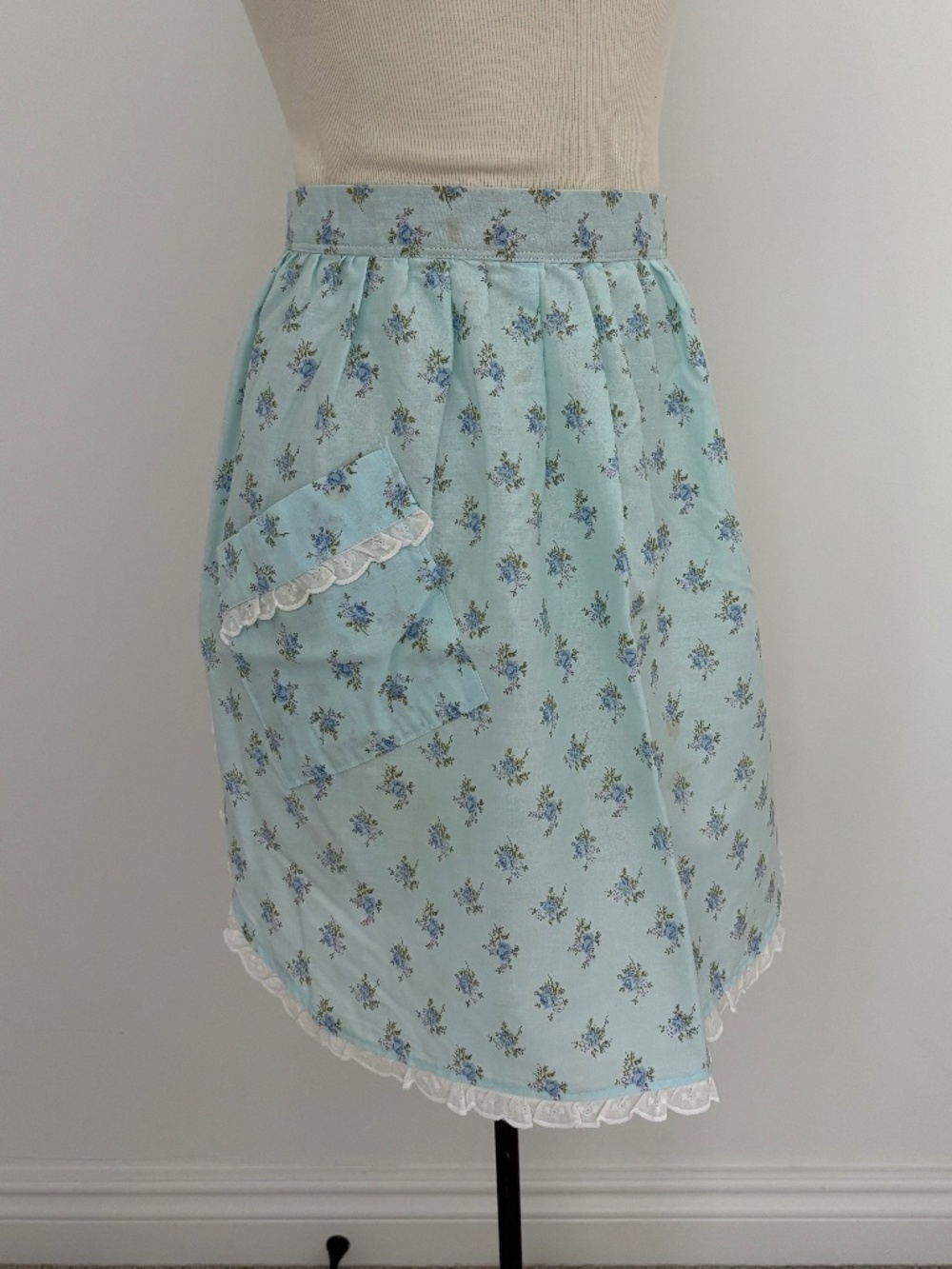 Vintage handmade half apron blue and green floral pattern and lace